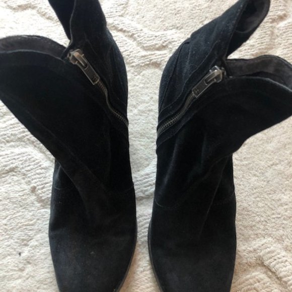 Black suede, side zip boots (3 1/4") - Picture 1 of 3
